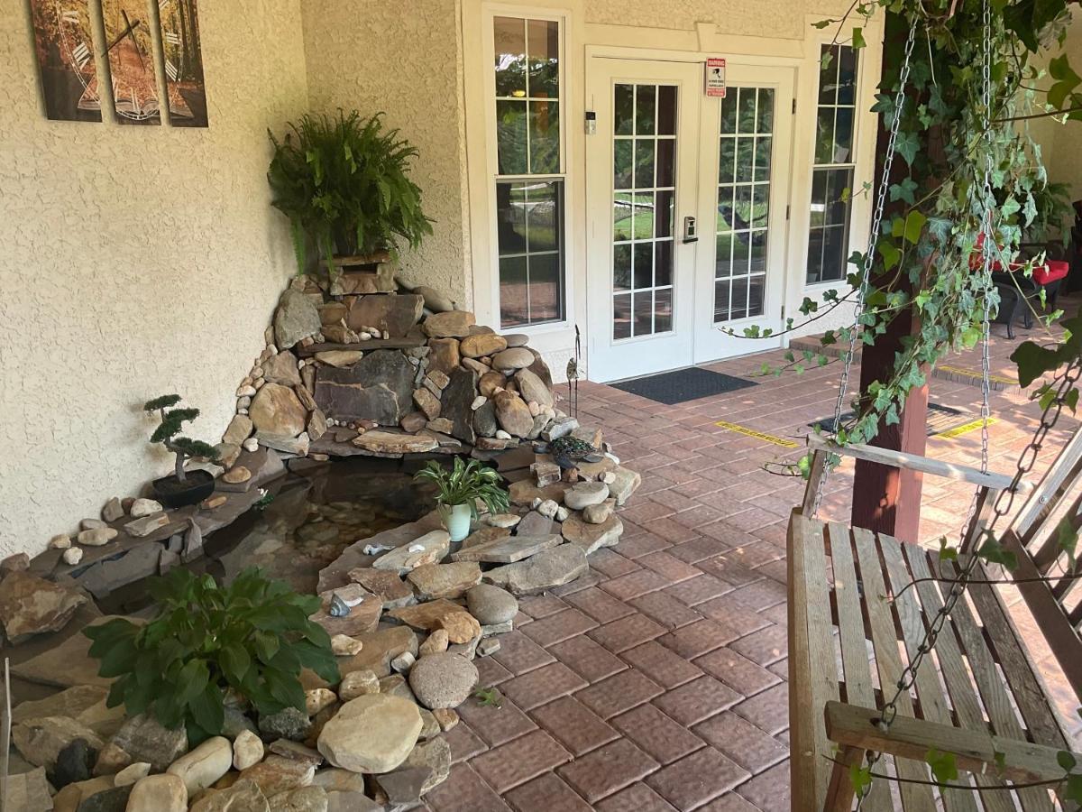 Whispering Oak Mansion Apartment Bear Екстериор снимка
